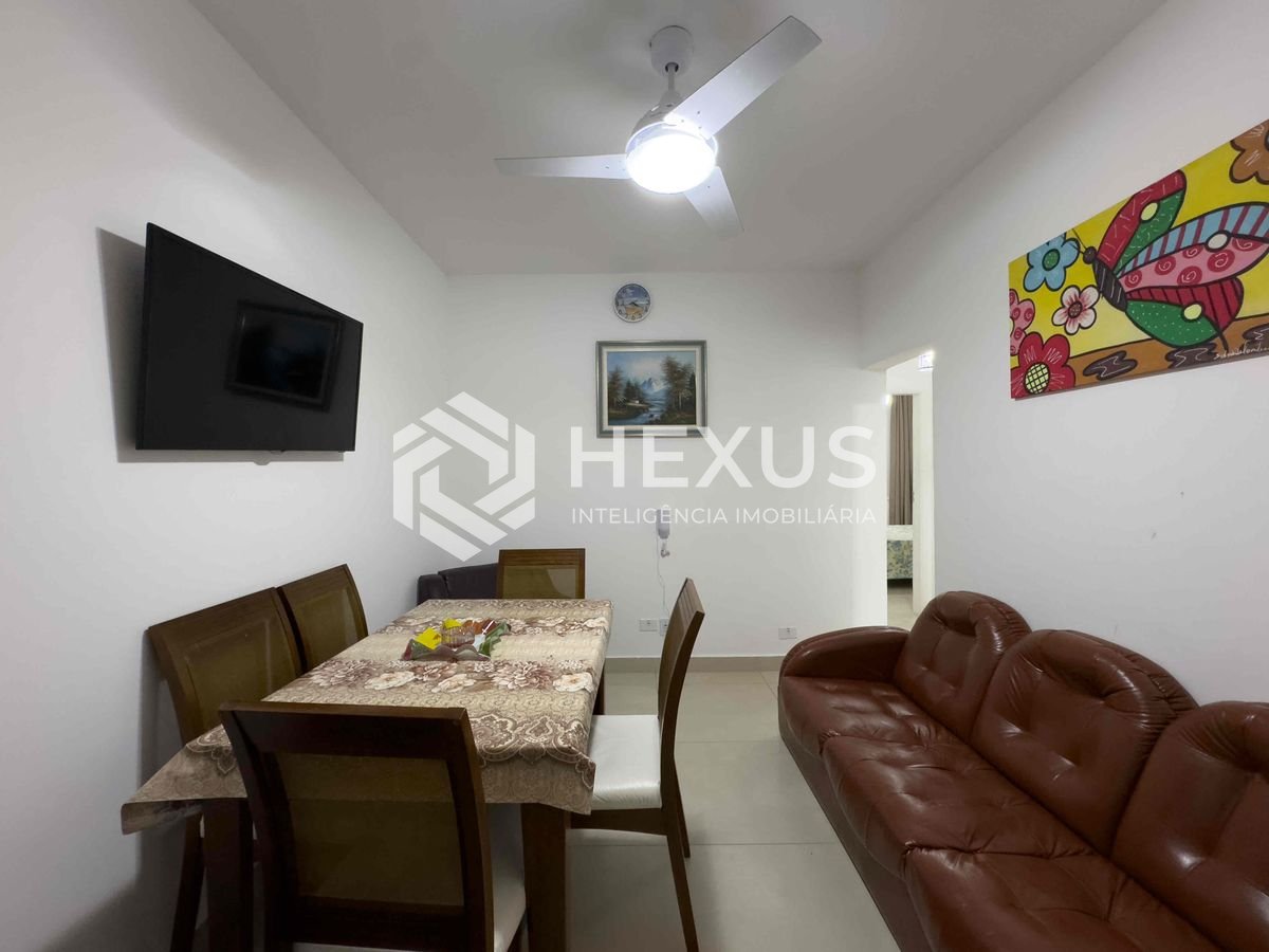 Foto 4 de Apartamento reformado e mobiliado na quadra mar da Praia das Pitangueiras, Guaruja