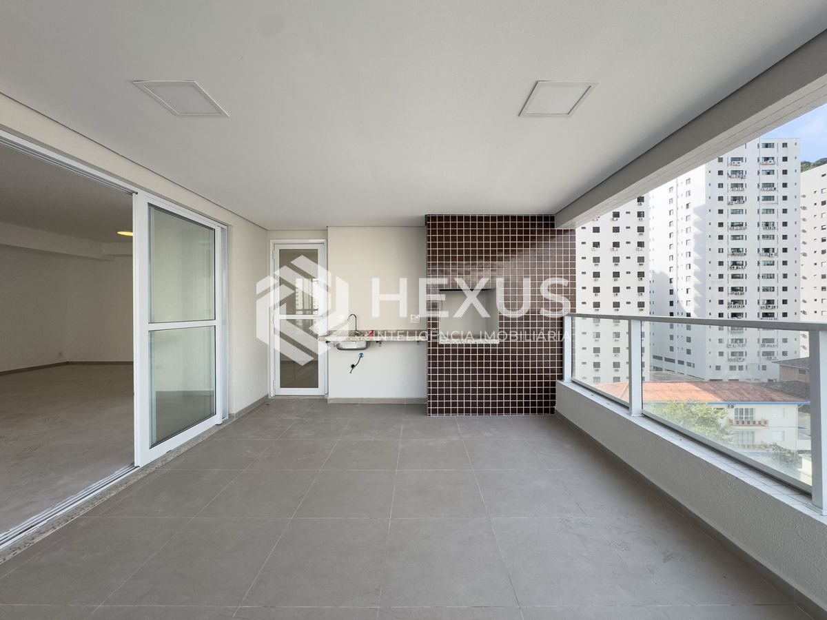 Apartamento em Pitangueiras — foto 1