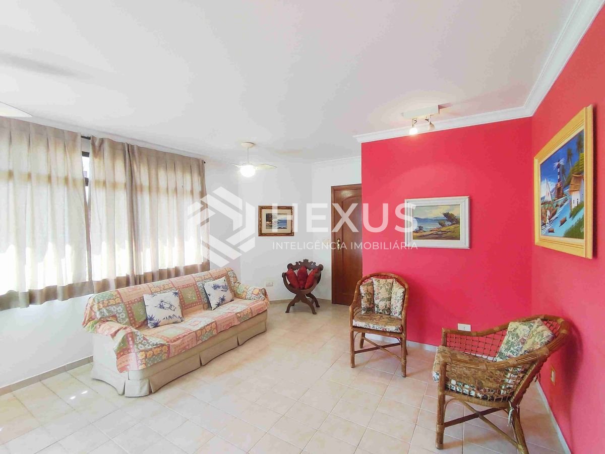 Foto 3 de Apartamento com varanda e lazer a uma quadra da Praia das Asturias, Guaruja