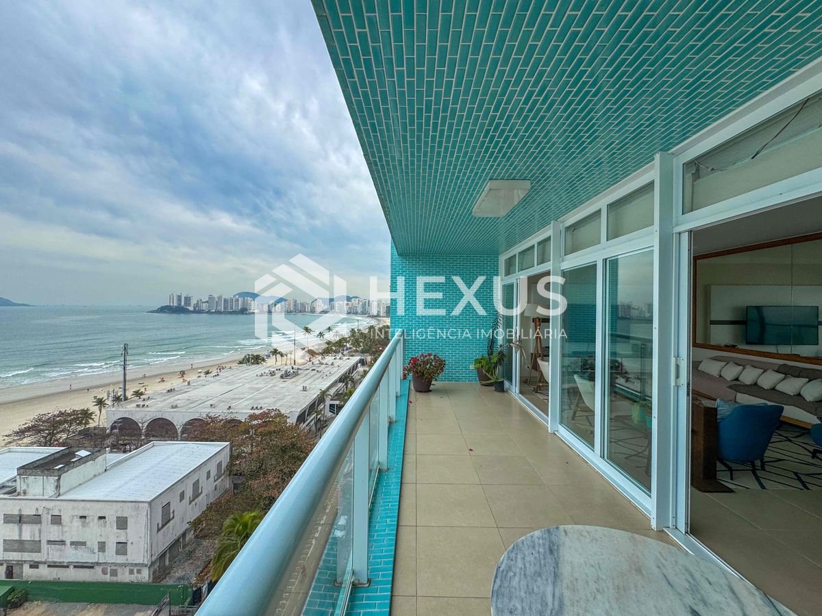 Foto 4 de Apartamento frente mar reformado com varanda vista mar na Praia das Pitangueiras, Guaruja