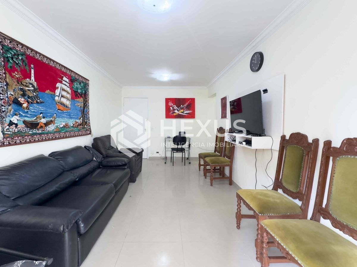 Foto 2 de Apartamento com varanda e vista mar na quadra mar da Praia das Pitangueiras, Guaruja