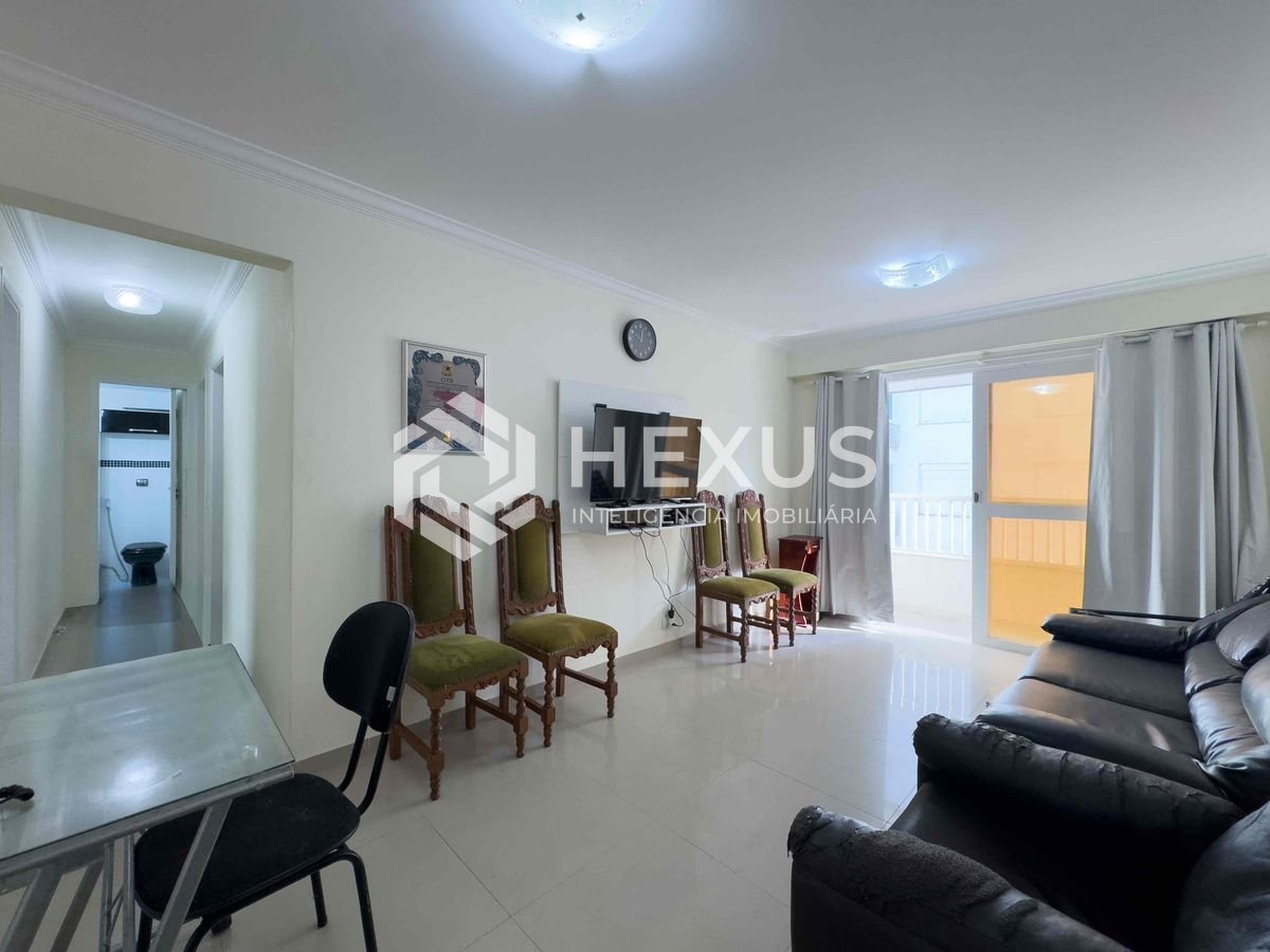 Foto 4 de Apartamento com varanda e vista mar na quadra mar da Praia das Pitangueiras, Guaruja