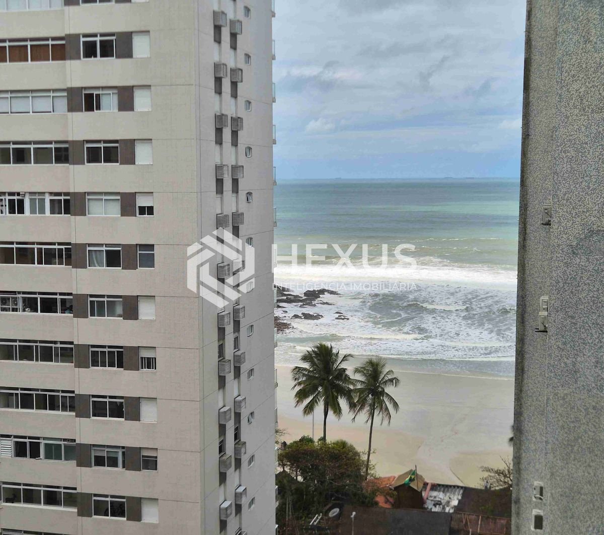 Apartamento em Pitangueiras — foto 1