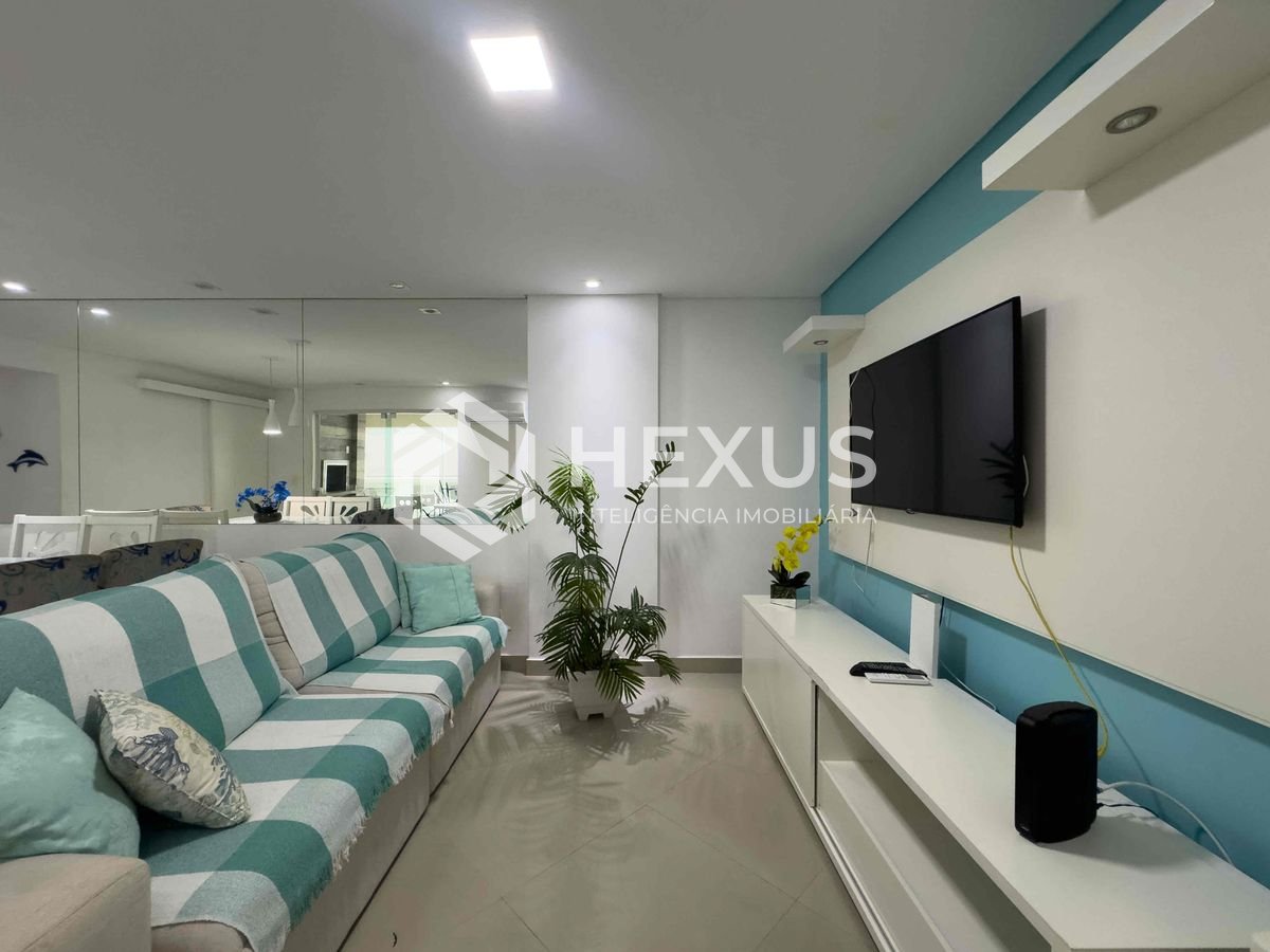 Foto 5 de Apartamento garden reformado com área gourmet e lazer na quadra mar da Praia das Pitangueiras, Guaruja