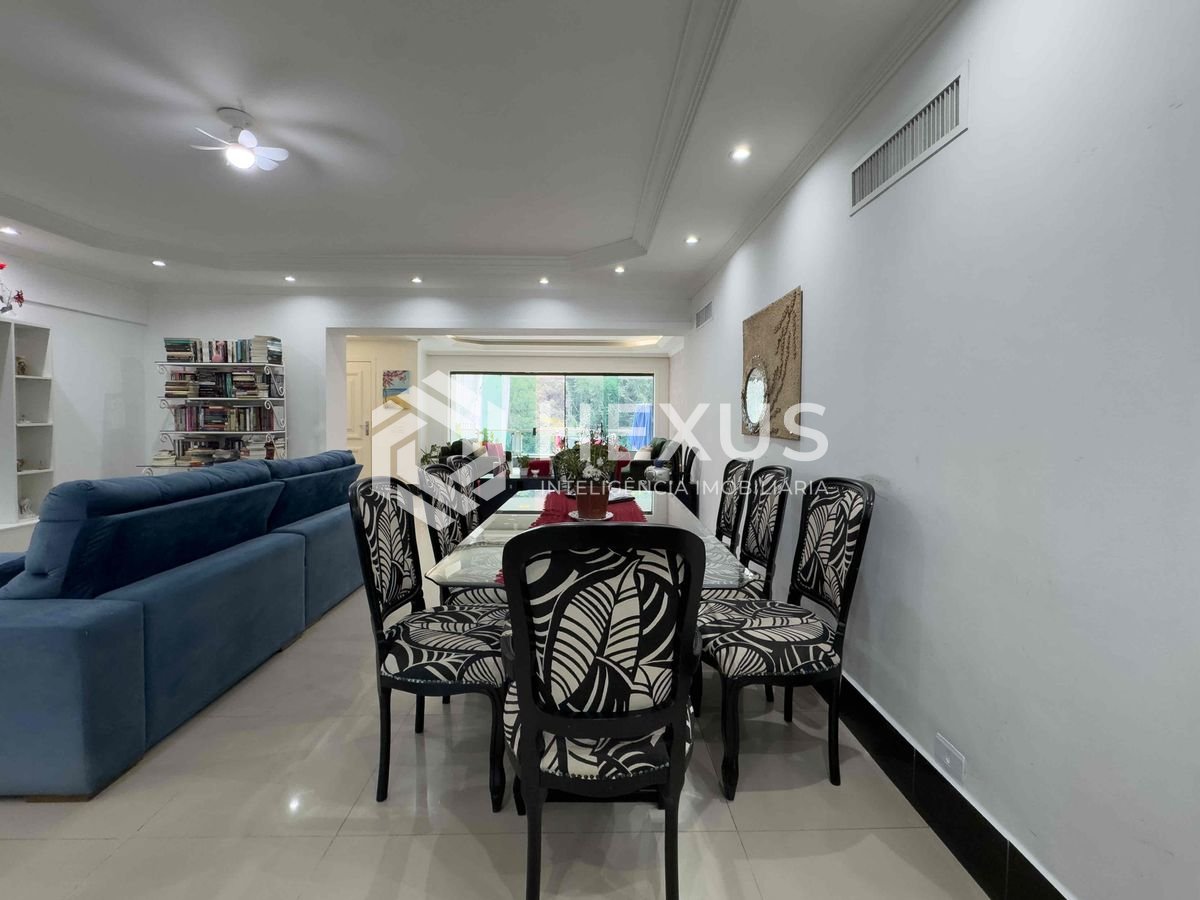 Foto 5 de Apartamento reformado com varanda gourmet e lazer na Praia das Pitangueiras, Guaruja