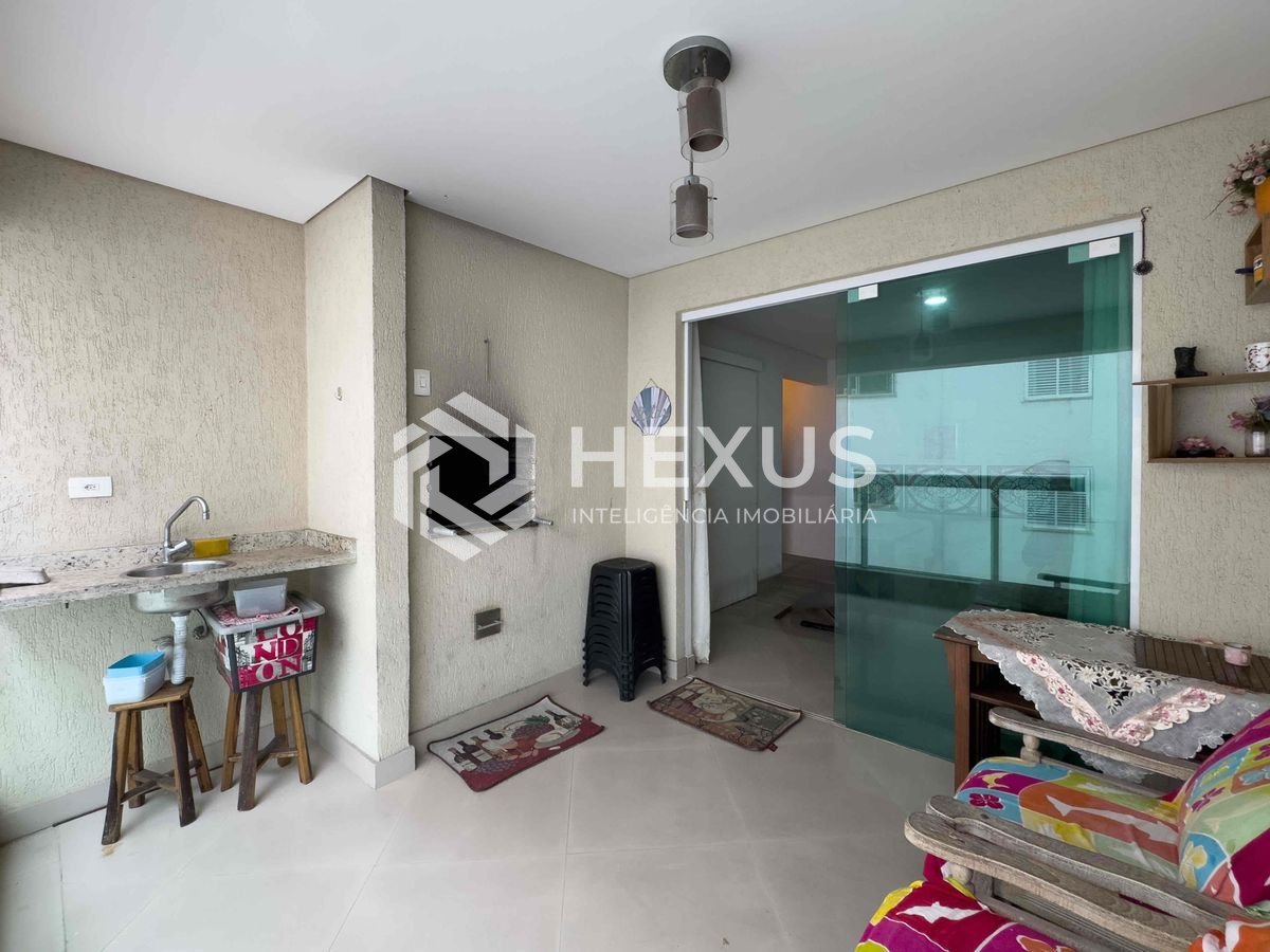 Foto 2 de Apartamento com varanda gourmet e lazer na quadra mar da Praia das Pitangueiras, Guaruja