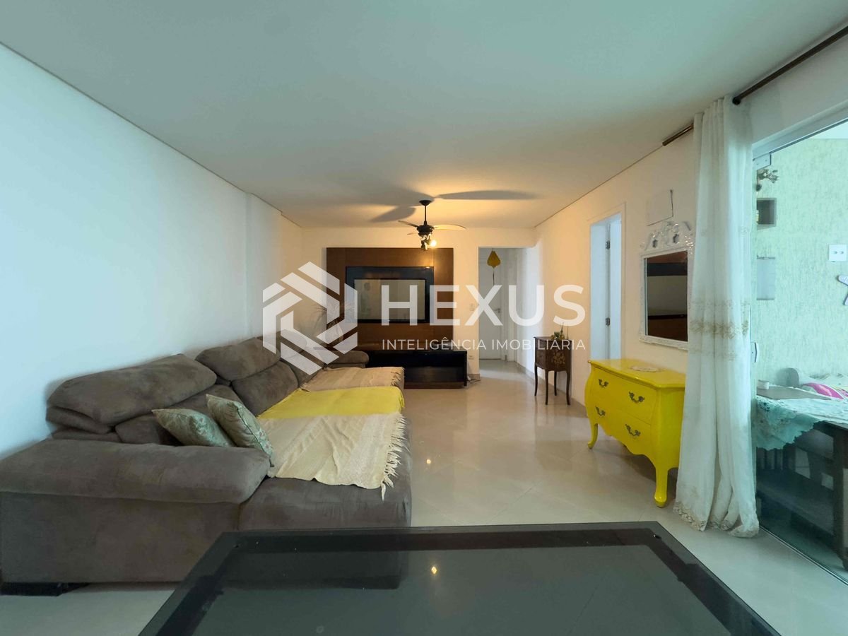 Foto 3 de Apartamento com varanda gourmet e lazer na quadra mar da Praia das Pitangueiras, Guaruja