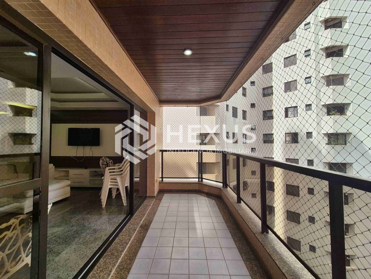 Foto 5 de Apartamento com varanda e lazer na Praia das Pitangueiras, Guaruja