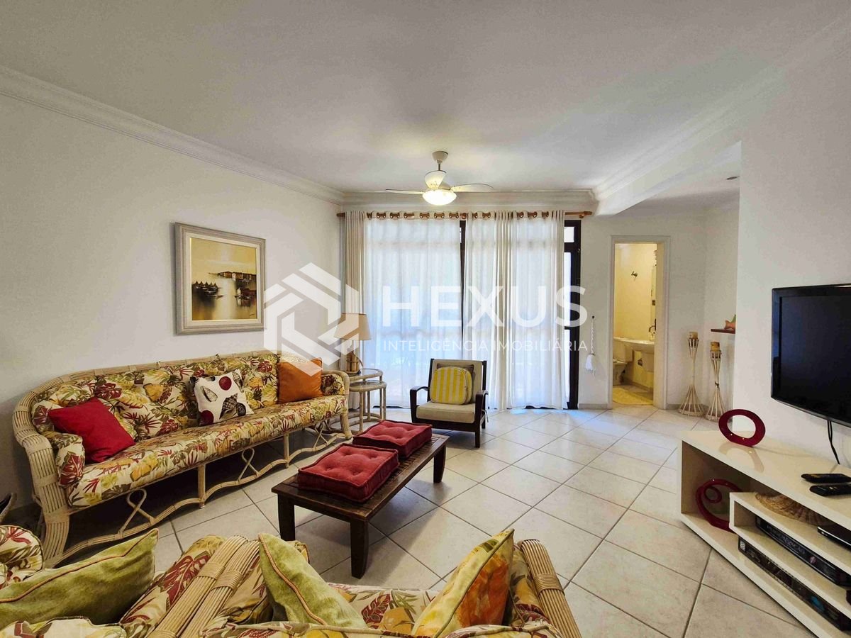 Foto 5 de Apartamento com varanda e lazer na Praia das Pitangueiras, Guaruja