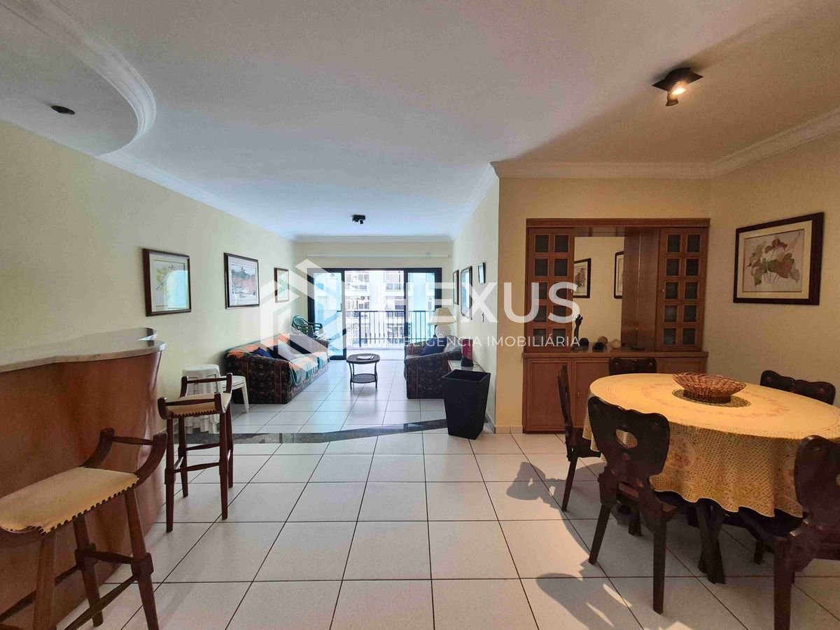 Foto 5 de Apartamento com varanda e lazer na Praia das Pitangueiras, Guaruja