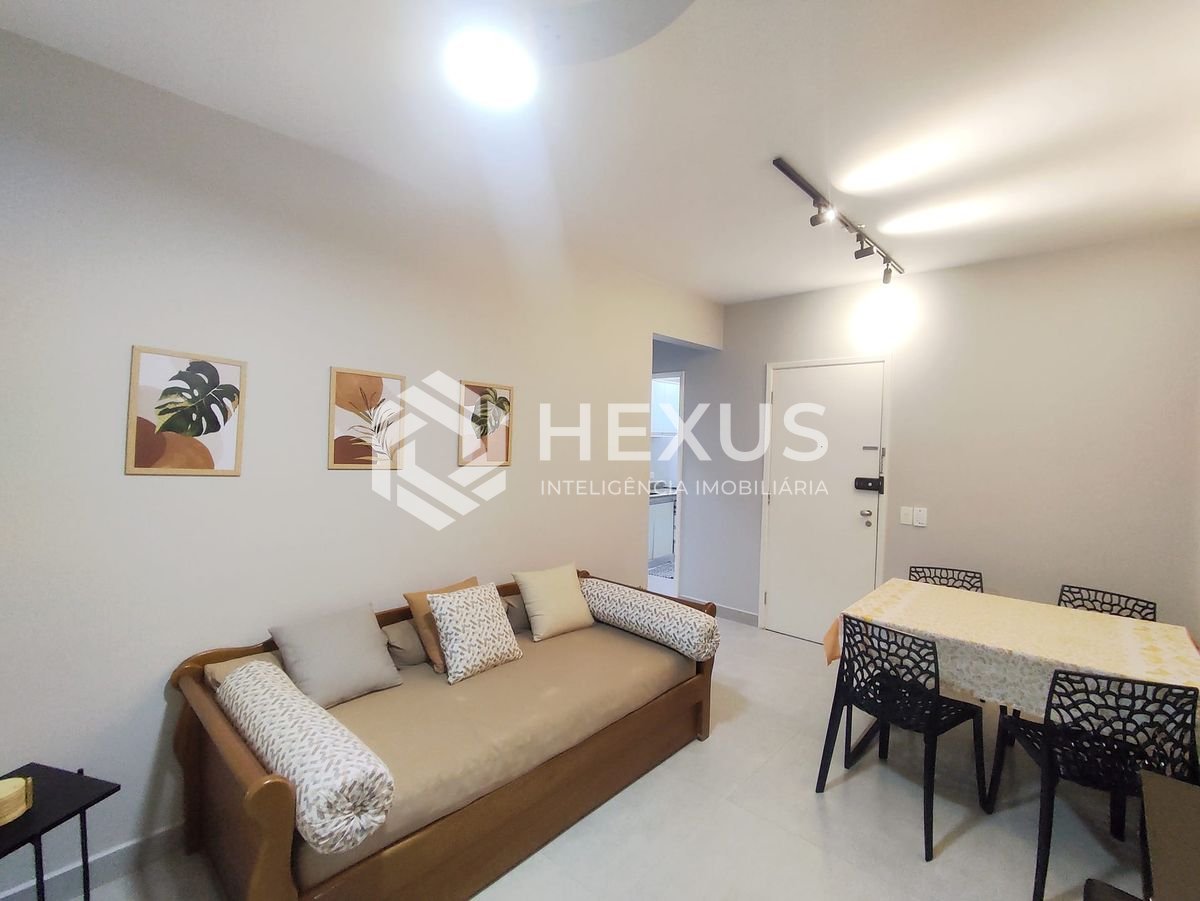 Foto 3 de Apartamento reformado com varanda vista mar na beira mar da Praia das Asturias, Guaruja