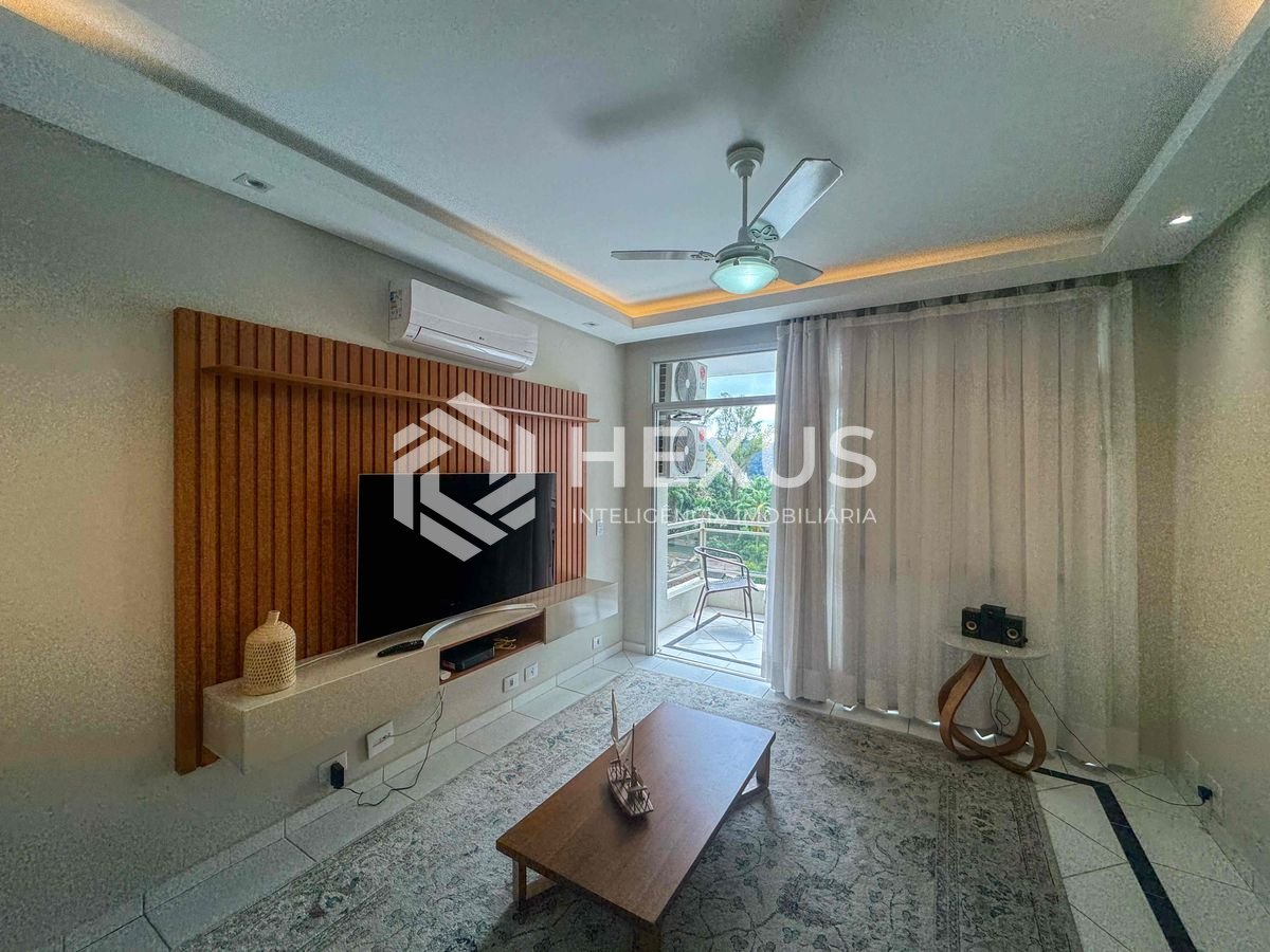 Foto 3 de Apartamento com Varanda na Praia das Pitangueiras, Hexus
