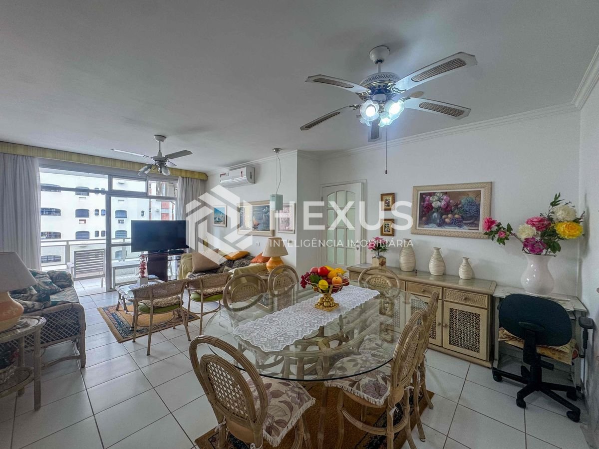 Foto 3 de Apartamento com Varanda na Praia das Pitangueiras, Hexus
