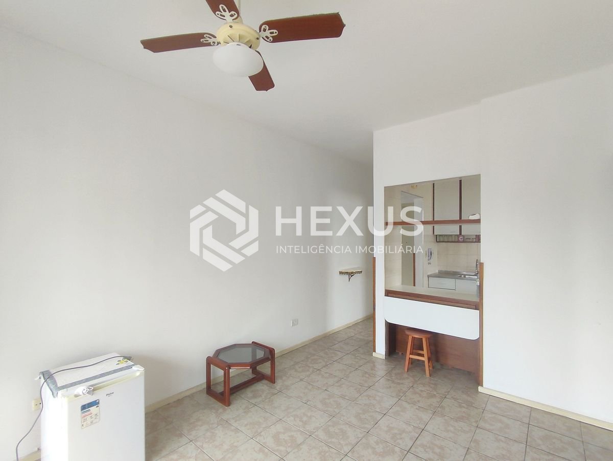 Foto 3 de Apartamento com varanda, lazer, piscina e churrasqueira na Praia das Asturias, Guaruja