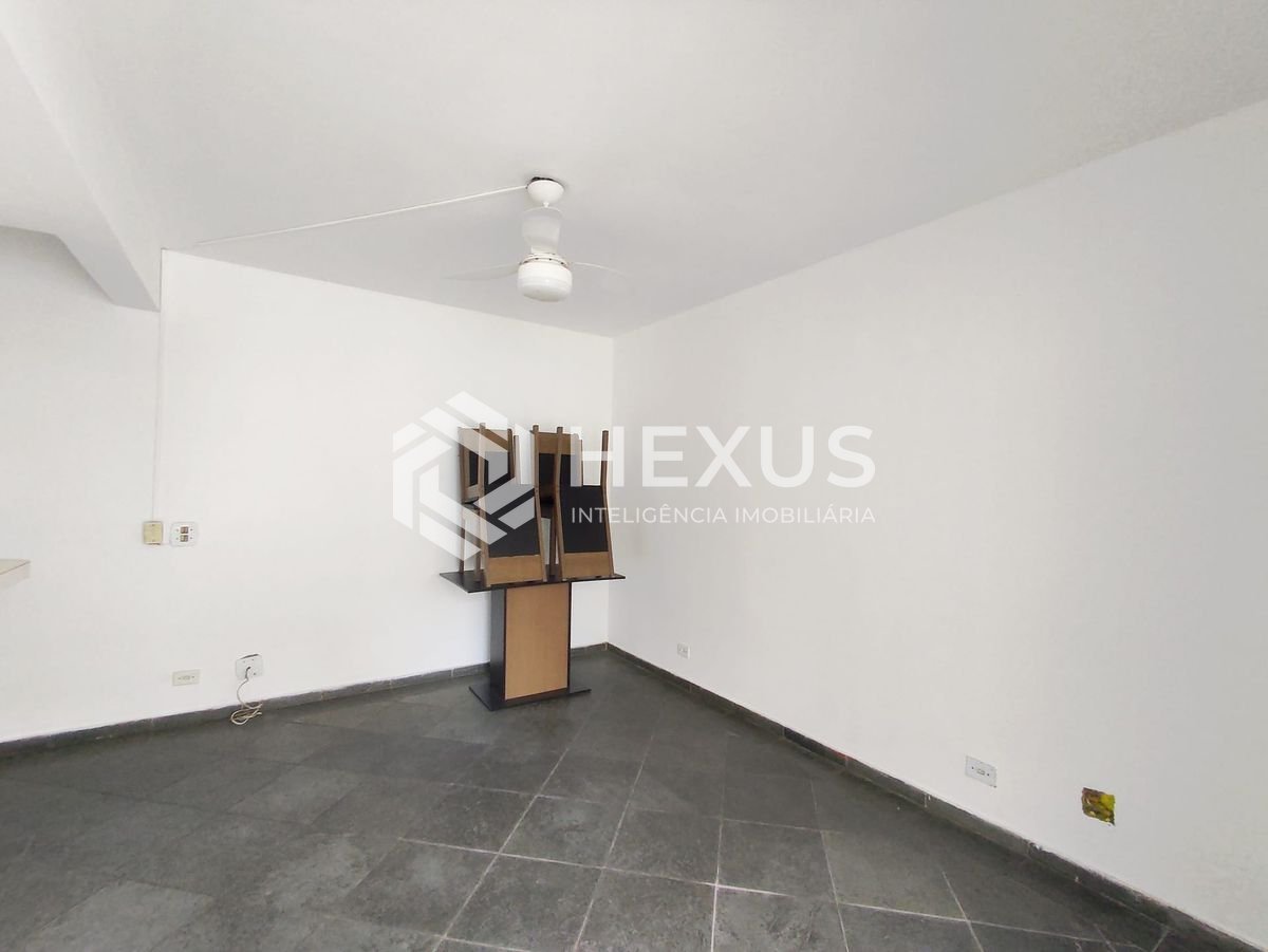 Foto 5 de Apartamento com varanda e vista livre na Praia do Tombo, Guaruja