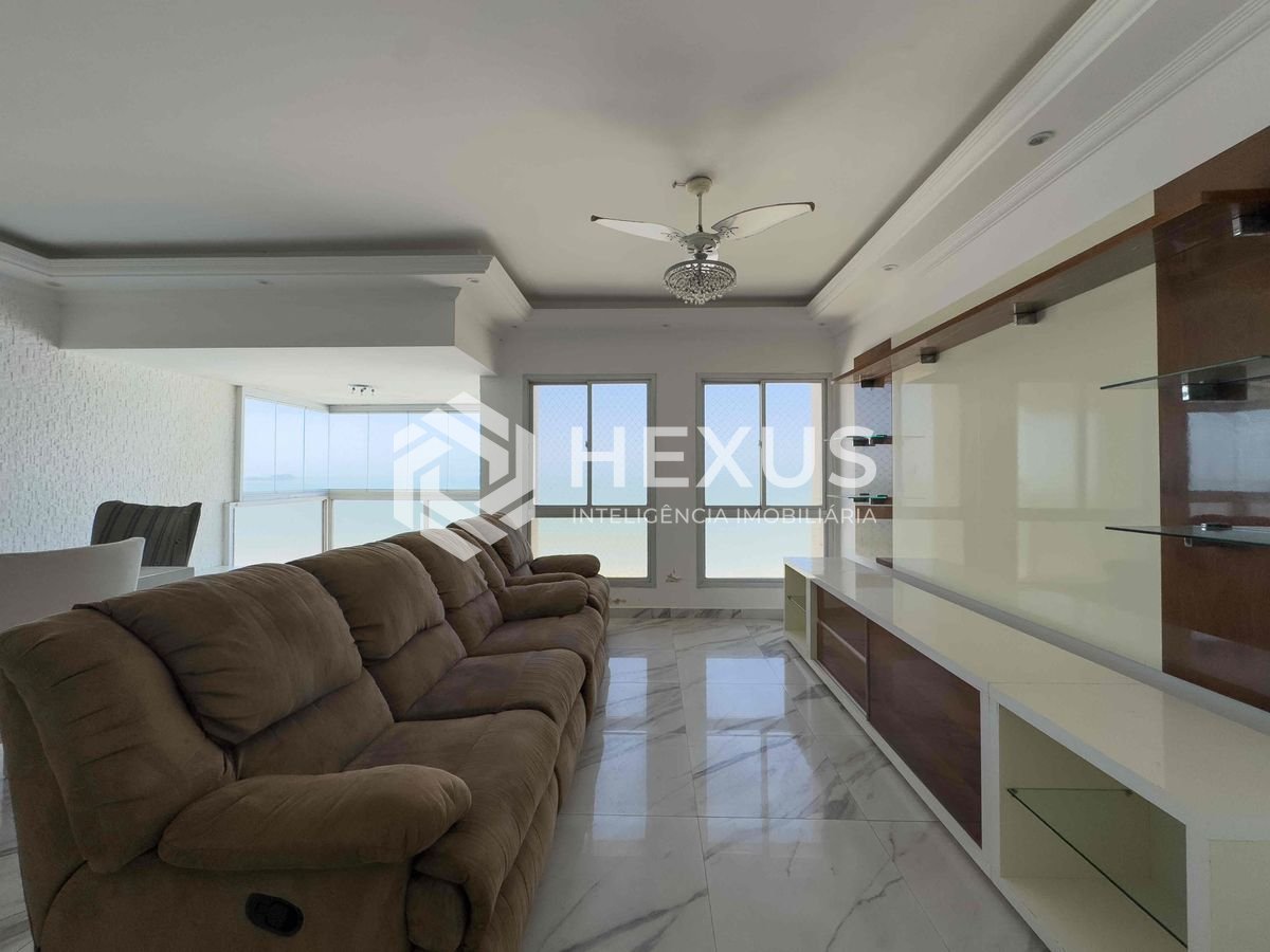 Foto 3 de Apartamento frente mar reformado com varanda e vista mar na Praia das Pitangueiras, Guaruja