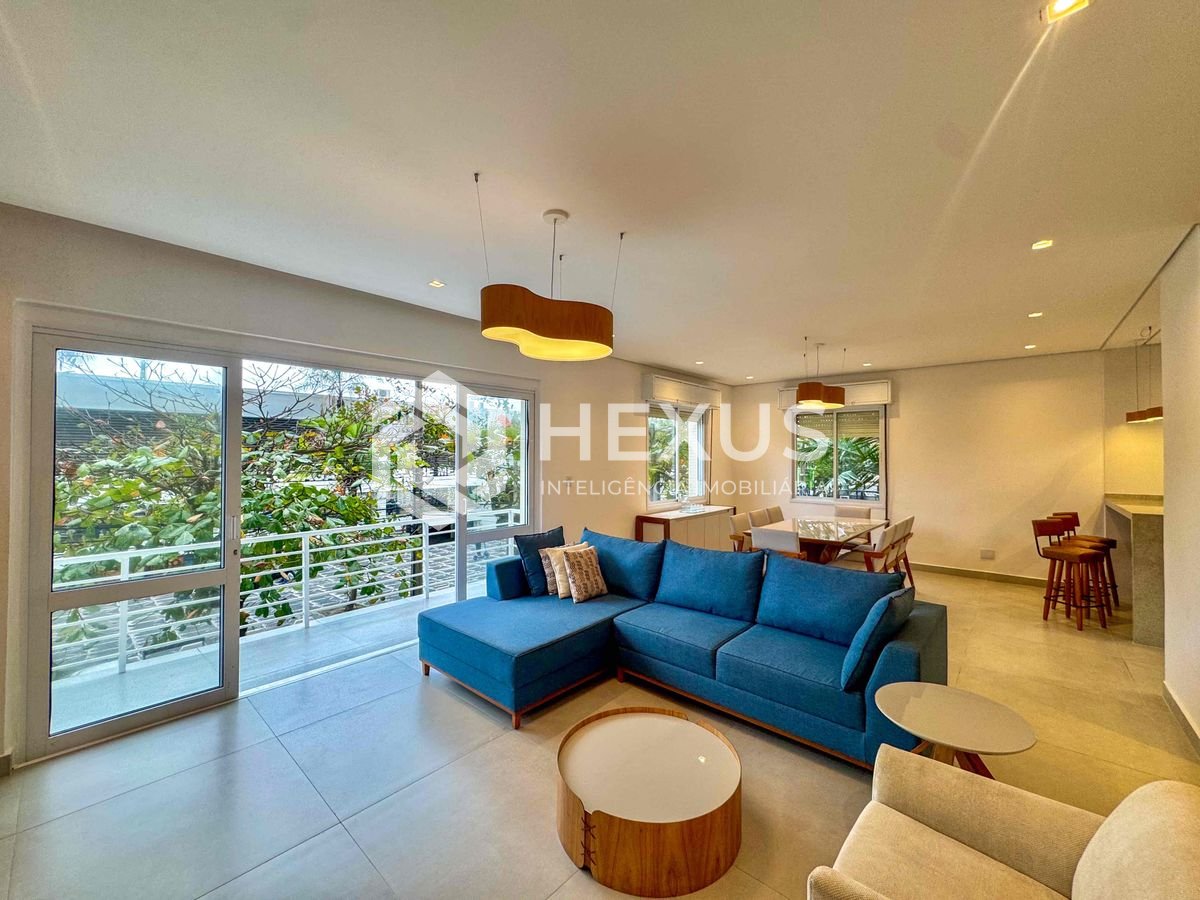 Foto 5 de Apartamento reformado frente mar com varanda vista mar na Praia das Pitangueiras, Guaruja