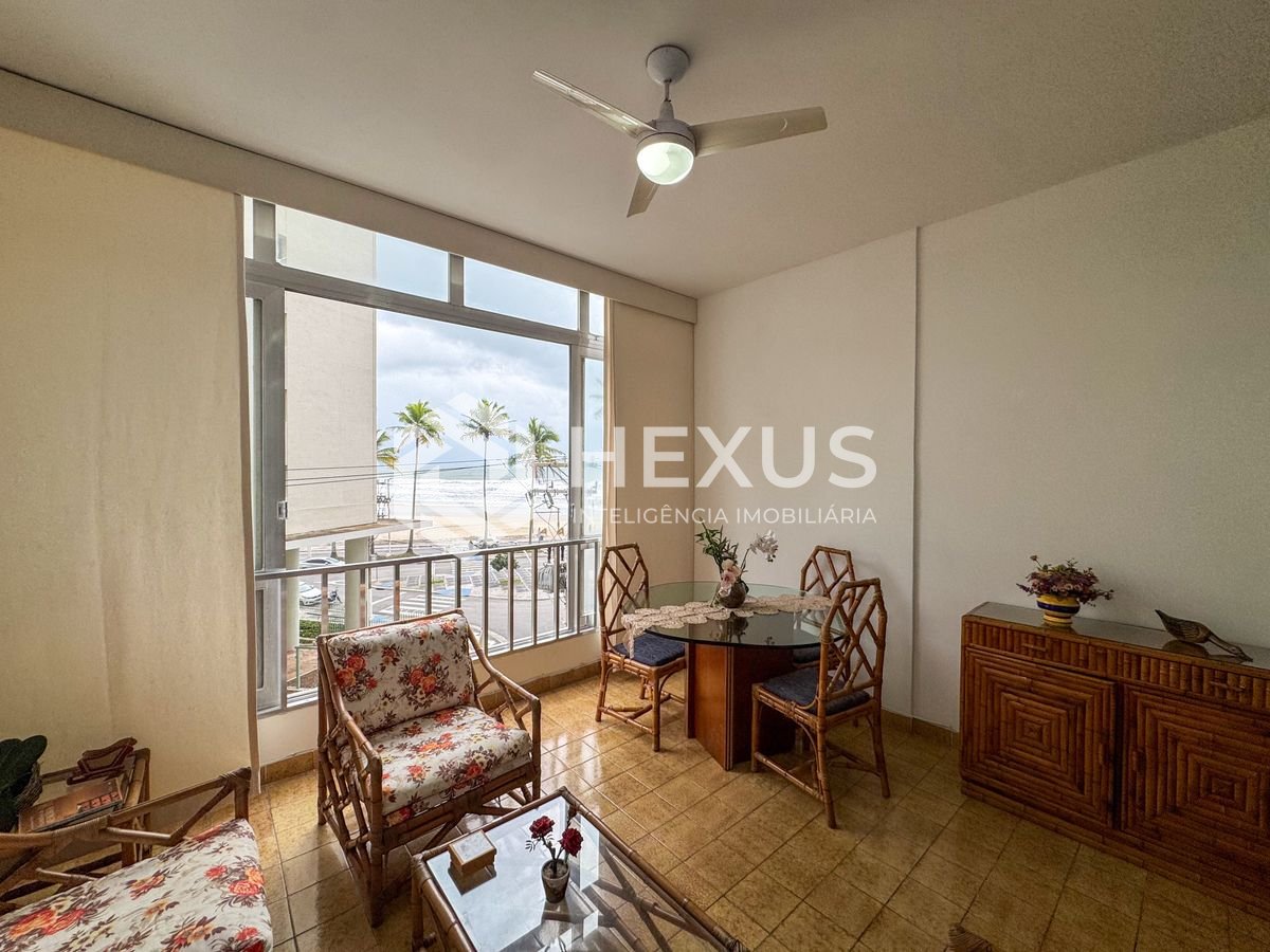 Foto 3 de Apartamento frente mar com vista mar na Praia das Pitangueiras, Guaruja