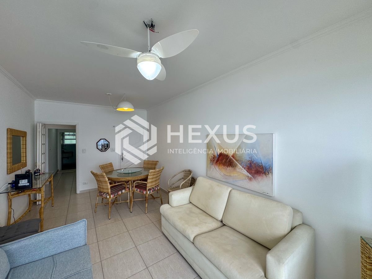 Foto 5 de Apartamento frente mar com varanda na Praia das Pitangueiras, Guaruja
