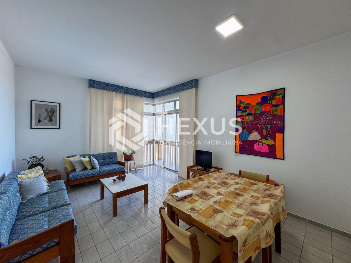Foto 2 de Apartamento frente mar com varanda e vista mar na Praia das Pitangueiras, Guaruja