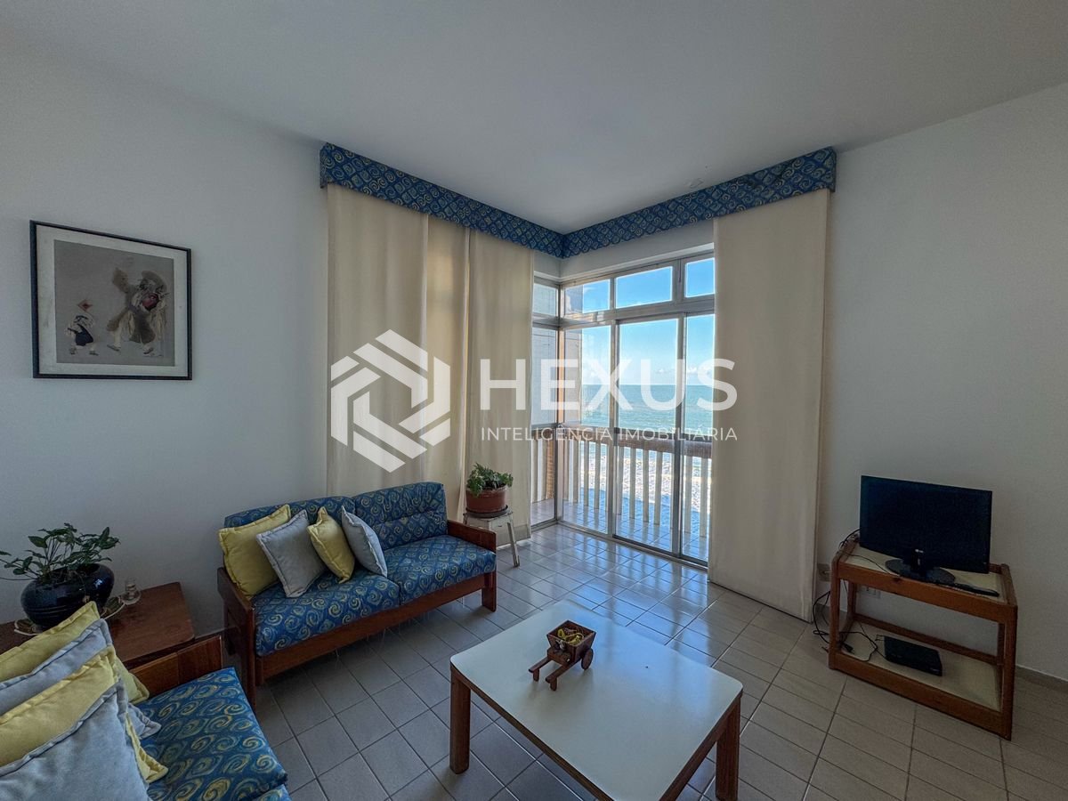 Foto 5 de Apartamento frente mar com varanda e vista mar na Praia das Pitangueiras, Guaruja
