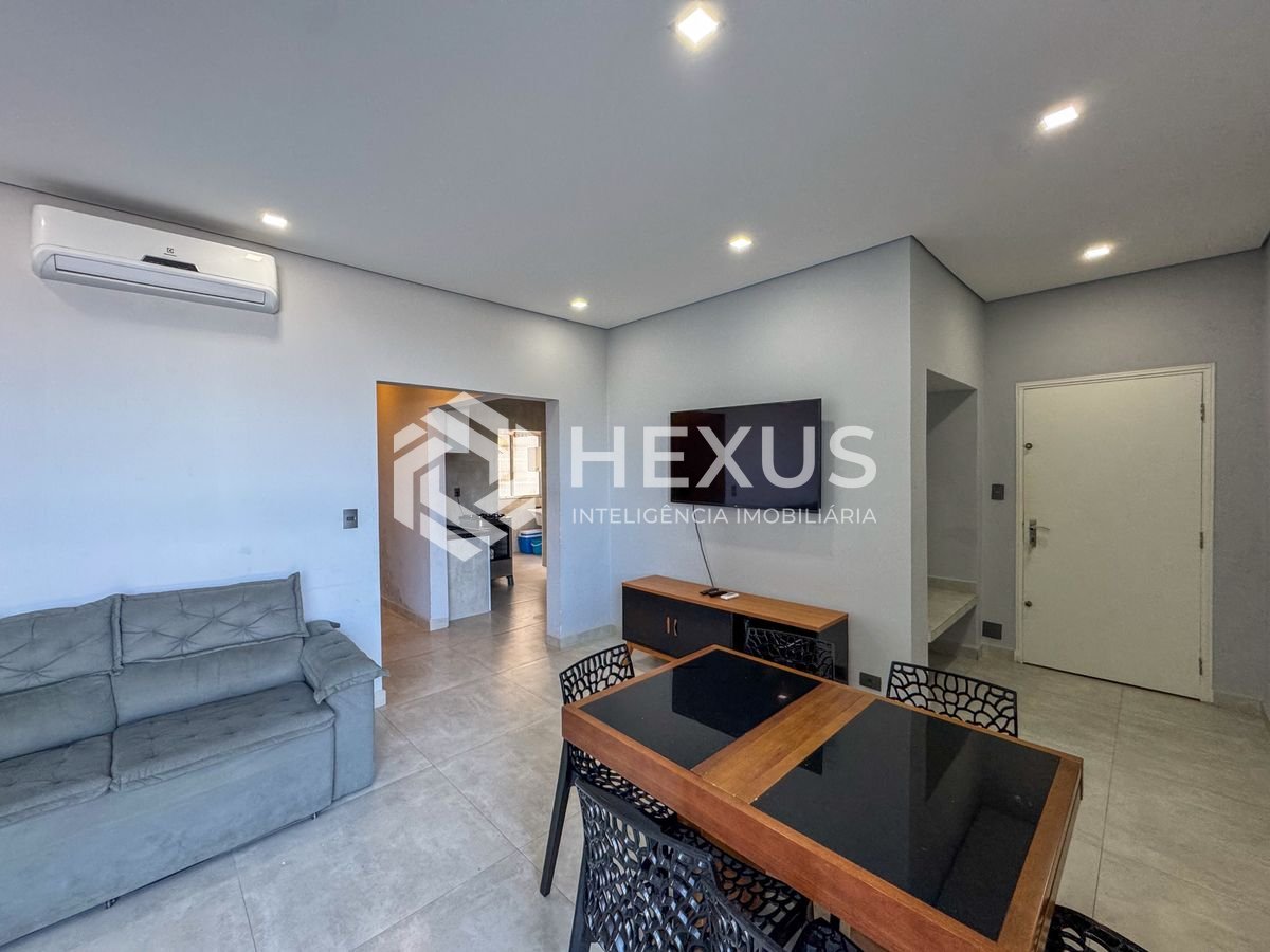 Foto 5 de Apartamento frente mar reformado com varanda da Praia das Pitangueiras, Guaruja