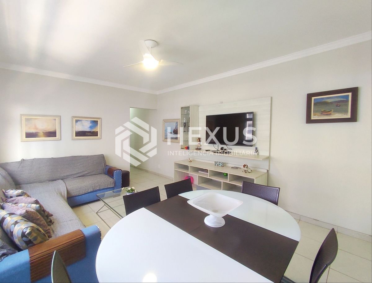 Foto 5 de Apartamento reformado com varanda e vista mar a uma quadra da Praia das Asturias, Guaruja