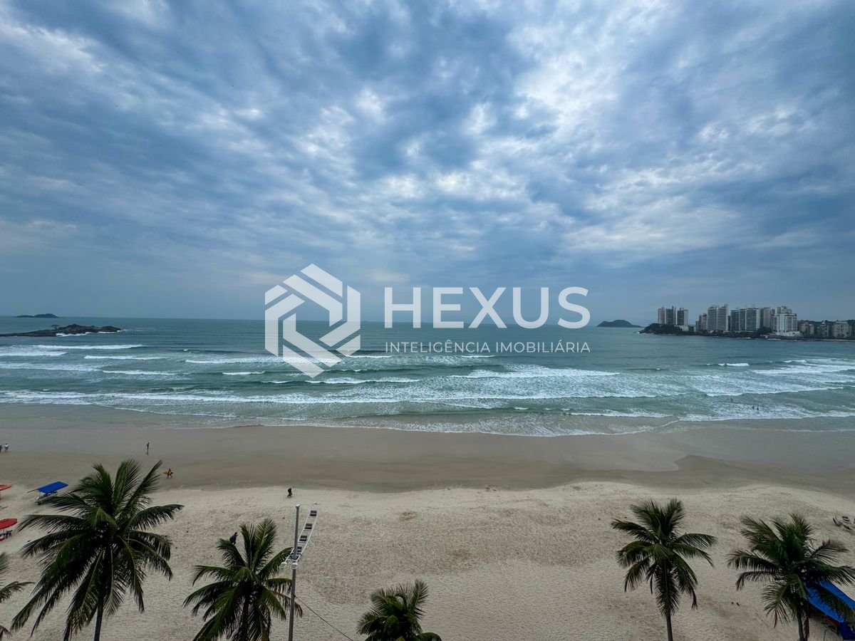 Foto 5 de Apartamento frente mar com varanda e vista mar na Praia das Pitangueiras, Guaruja
