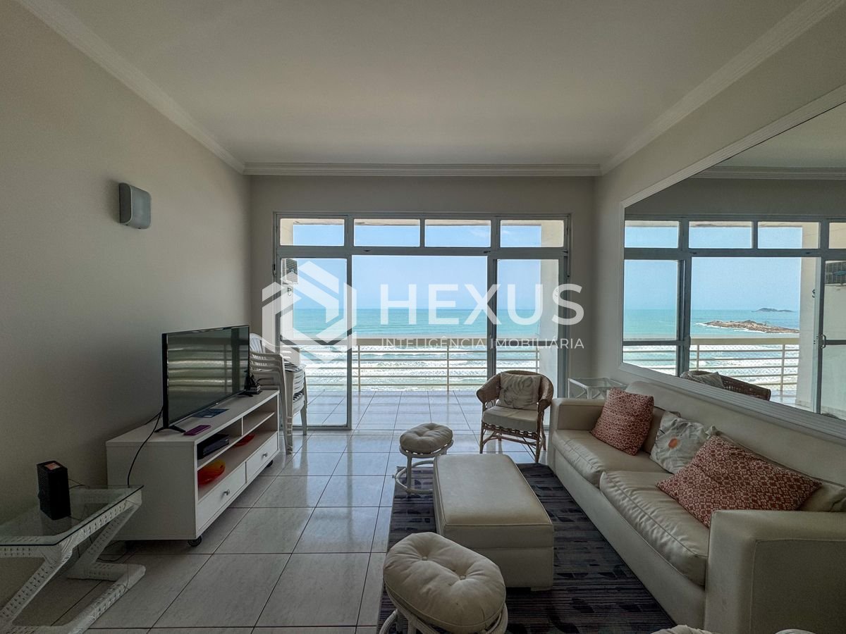 Foto 2 de Apartamento frente mar com varanda na Praia das Pitangueiras, Guarujá