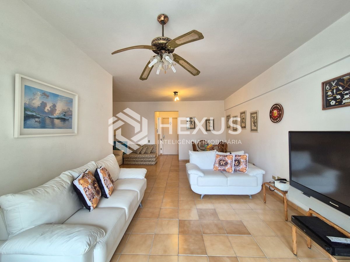 Foto 2 de Apartamento com varanda e lazer na Praia das Pitangueiras, Guaruja