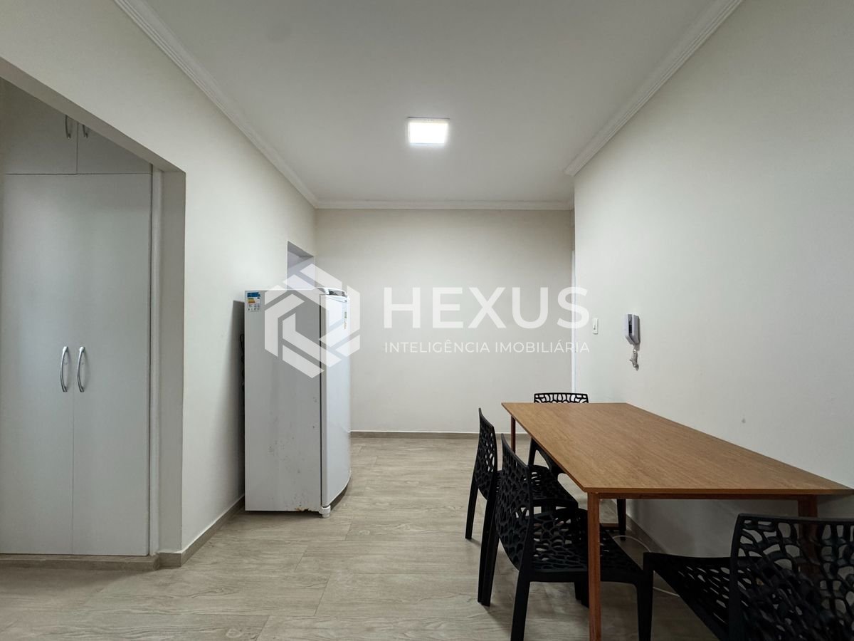 Foto 5 de Apartamento reformado e mobiliado a uma quadra da Praia das Pitangueiras, Guaruja