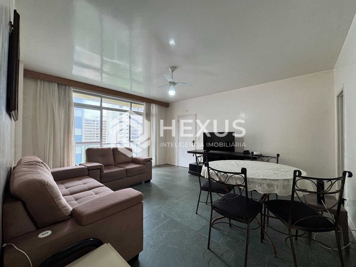 Foto 5 de Apartamento com varanda e vista mar na quadra mar da Praia das Pitangueiras, Guaruja