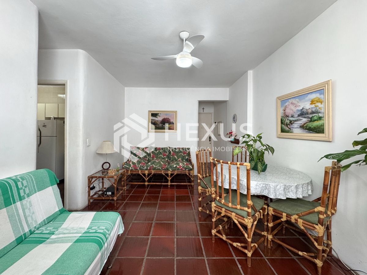 Foto 3 de Apartamento com despesas baixas a duas quadras da Praia das Pitangueiras, Guaruja