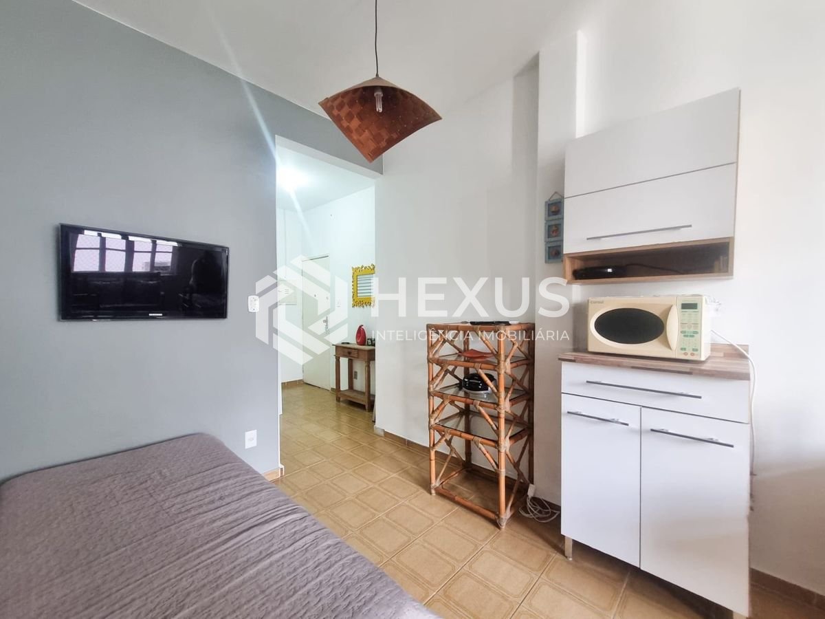 Foto 4 de Apartamento reformado e mobiliado a uma quadra da Praia das Pitangueiras, Guaruja
