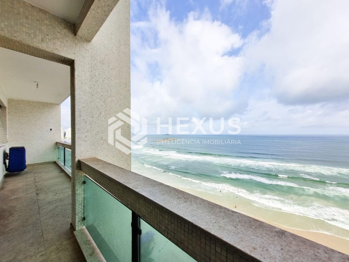 Foto 2 de Apartamento frente mar com varanda vista mar e lazer na Praia das Pitangueiras, Guaruja