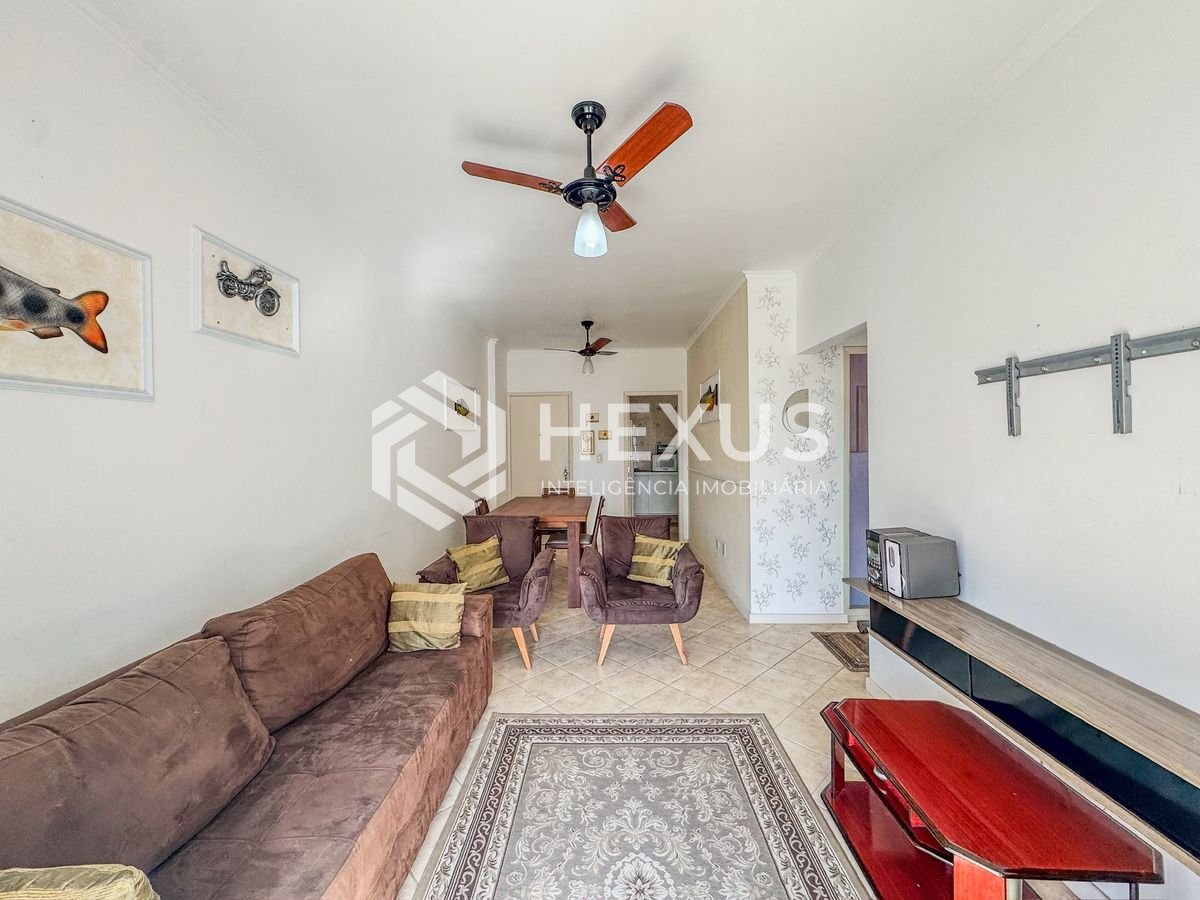Foto 3 de Apartamento com varanda na Praia das Astúrias, Guarujá