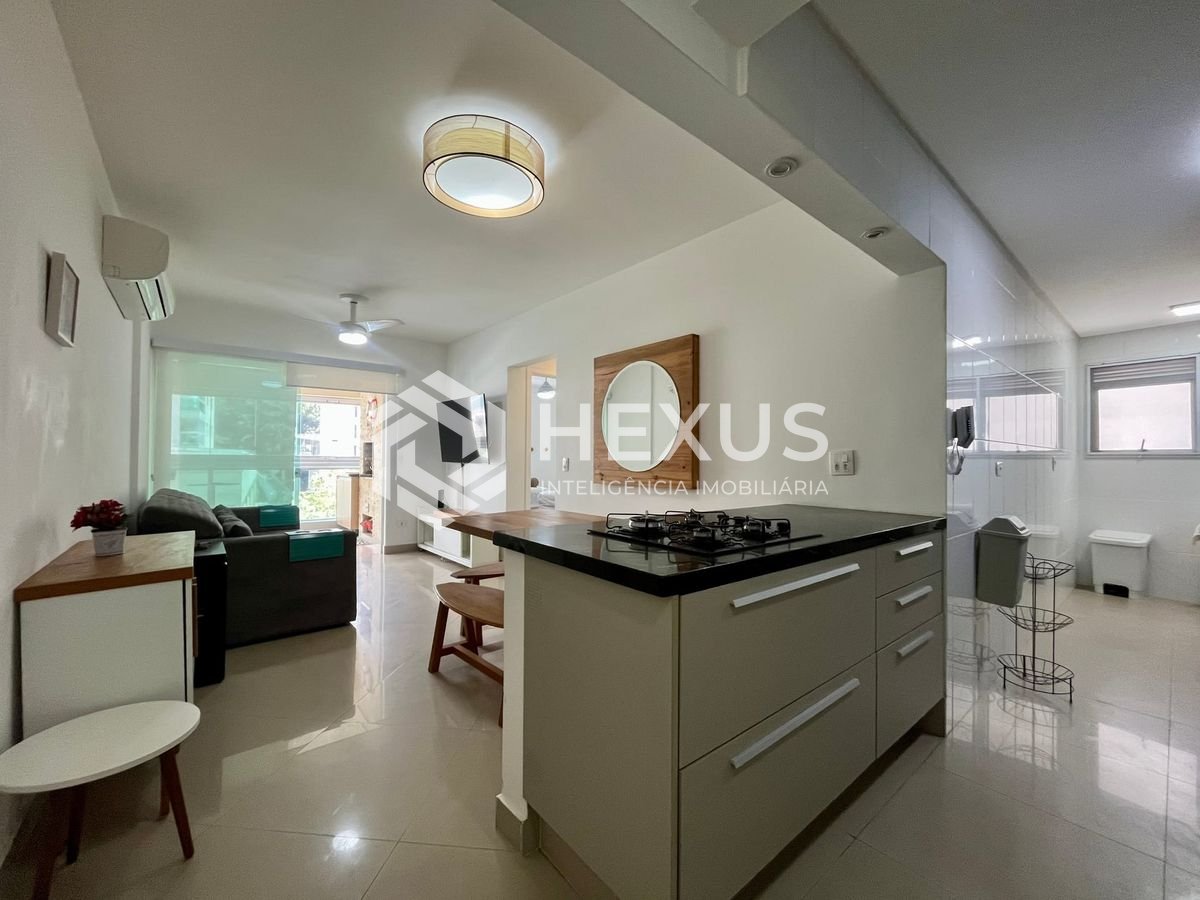 Foto 5 de Aparrtamento garden com varanda gourmet e lazer completo a uma quadra da Praia das Pitangueiras, Guaruja