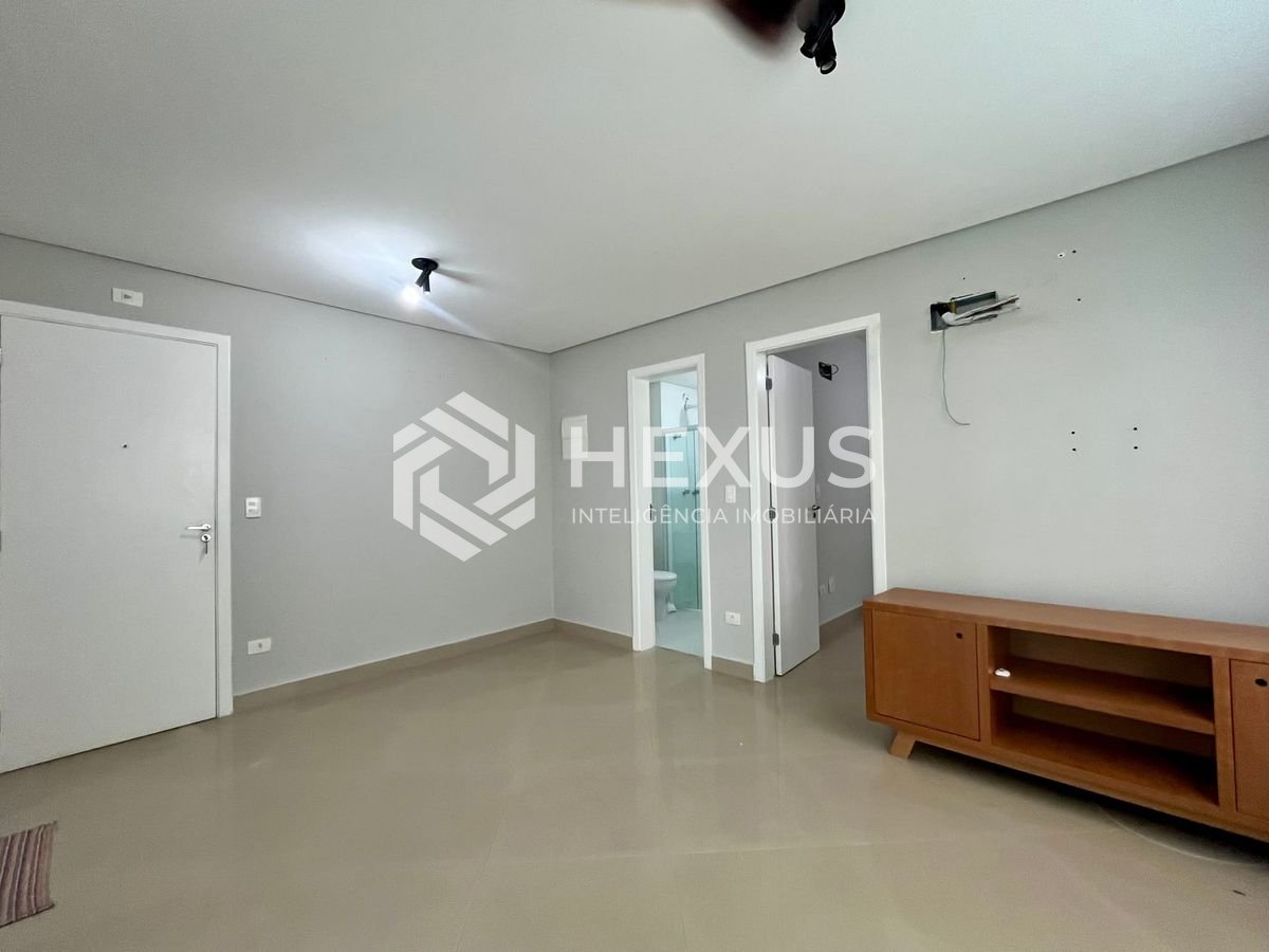 Foto 4 de Apartamento com varanda gourmet e lazer completo a uma quadra da Praia das Pitangueiras, Guaruja
