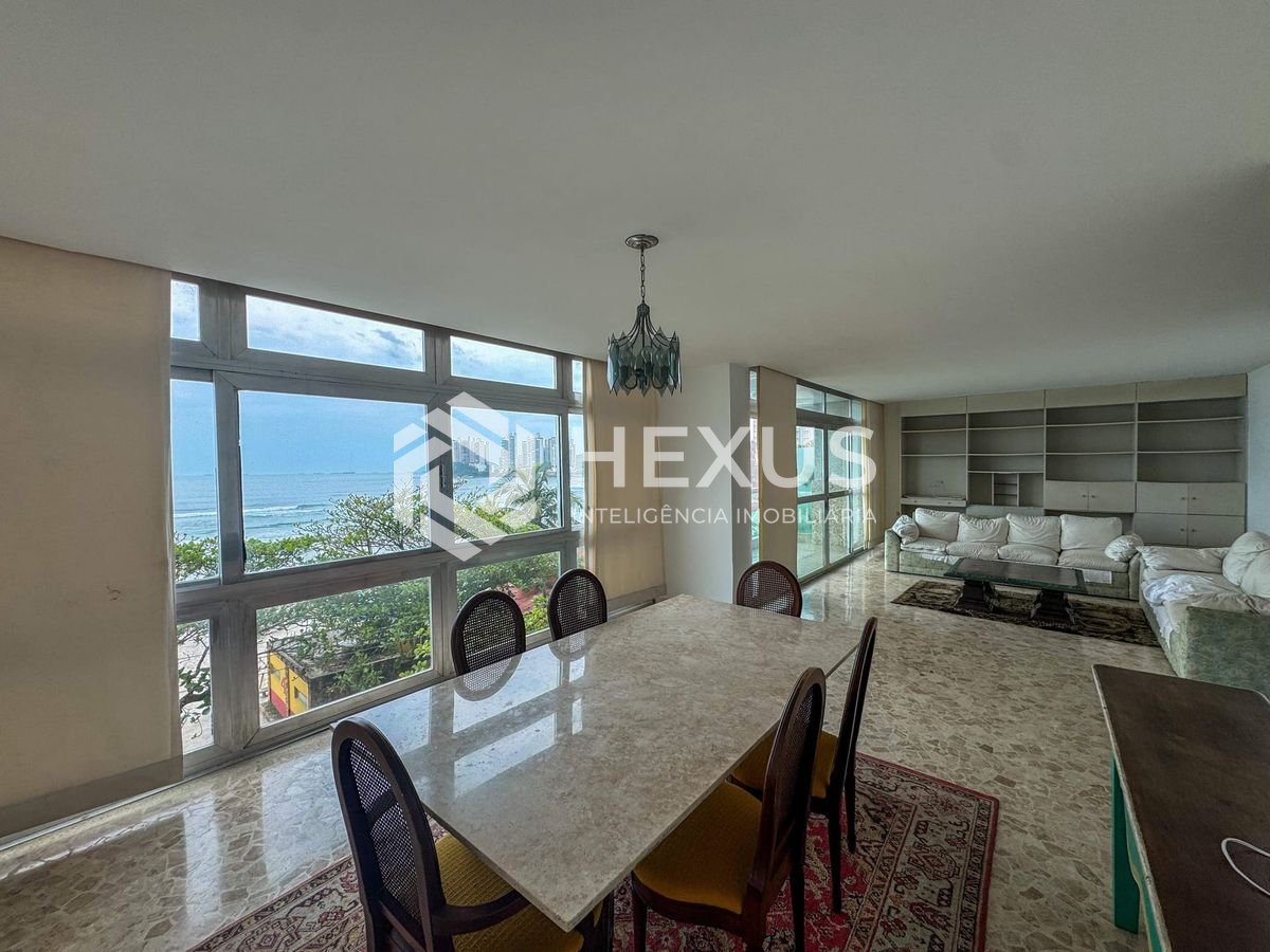 Foto 4 de Apartamento frente mar com varanda vista mar na Praia das Pitangueiras, Guaruja