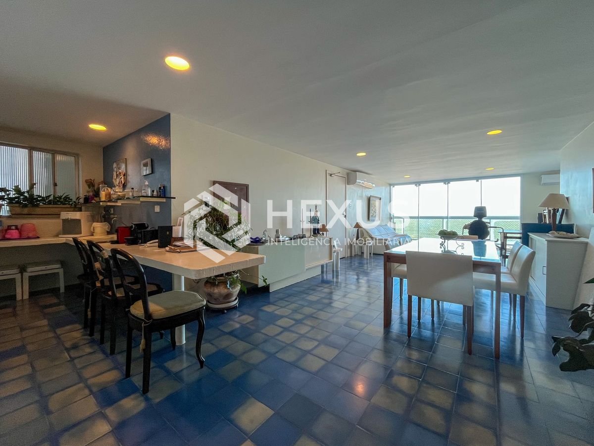 Apartamento em Pitangueiras — foto 1