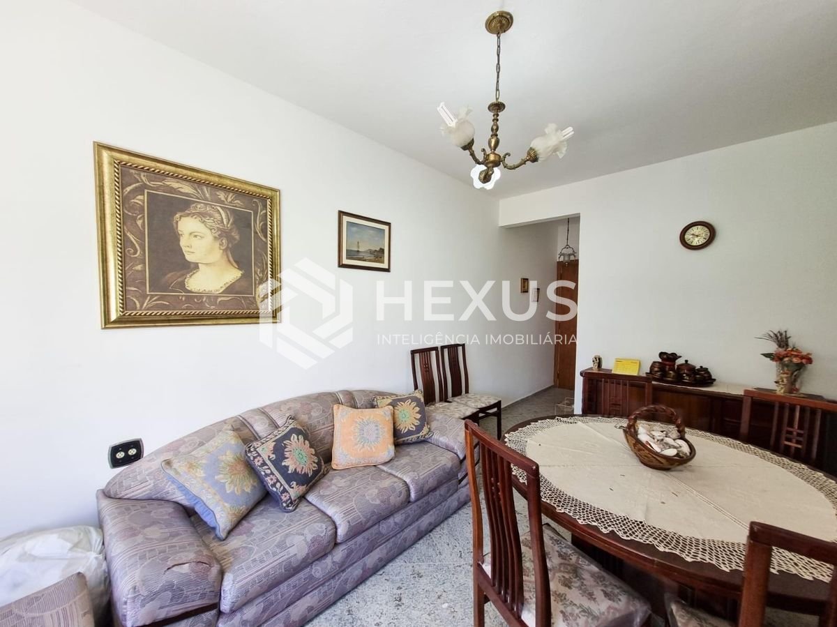 Foto 3 de Apartamento na quadra mar da Praia das Pitangueiras, Guaruja