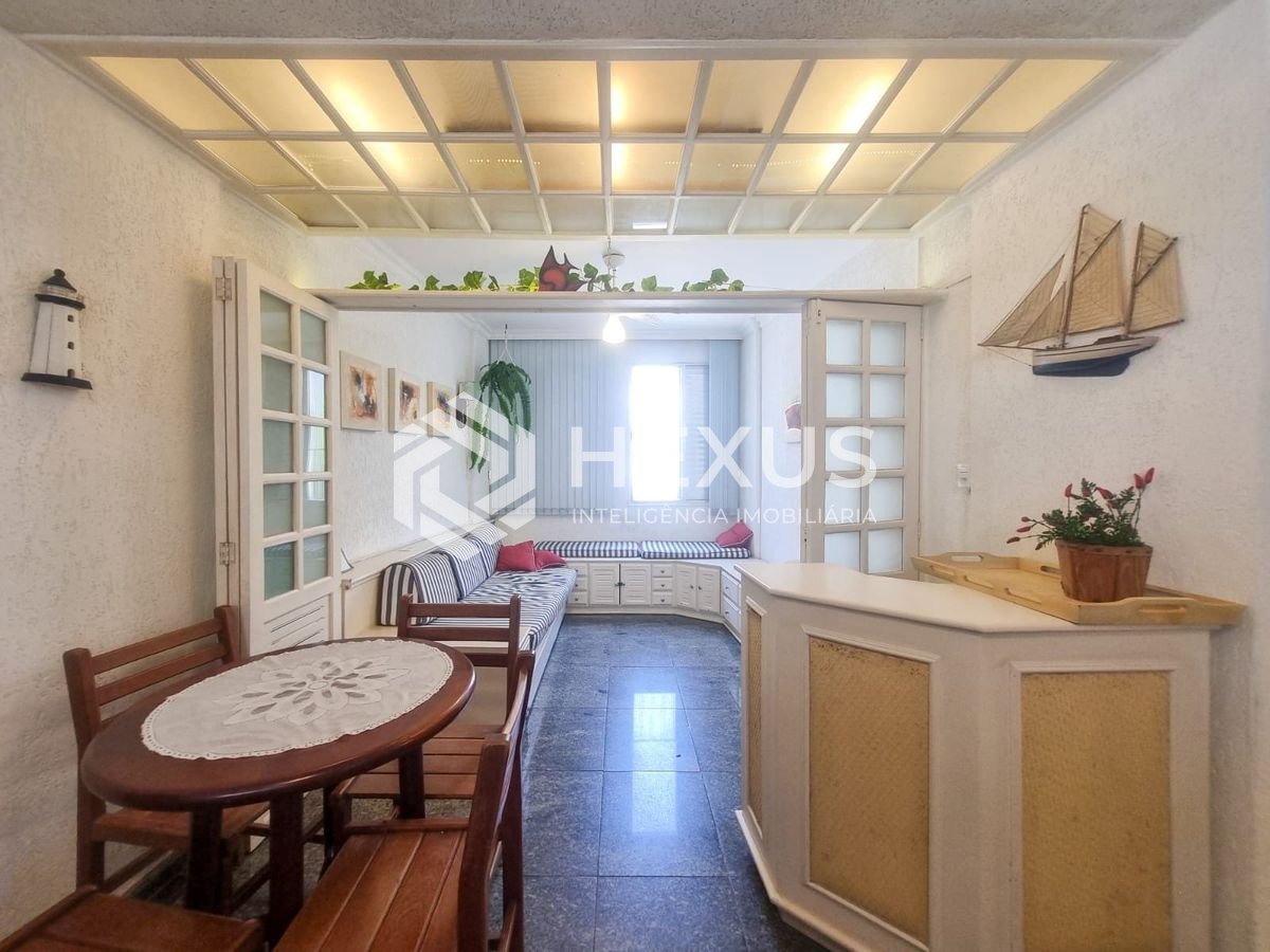 Foto 3 de Apartamento mobiliado na quadra mar da Praia das Pitangueiras, Guaruja