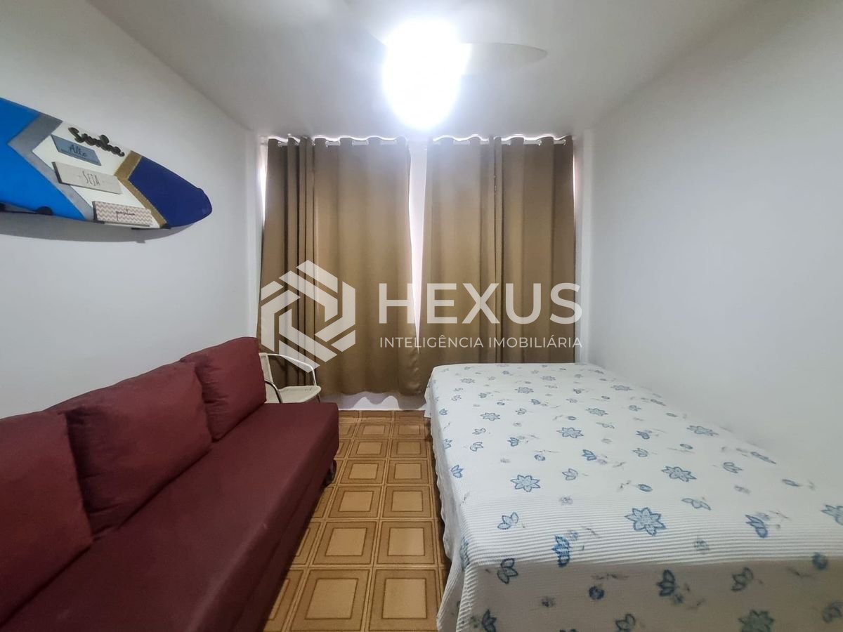 Foto 5 de Apartamento na quadra mar da Praia das Pitangueiras, Guaruja