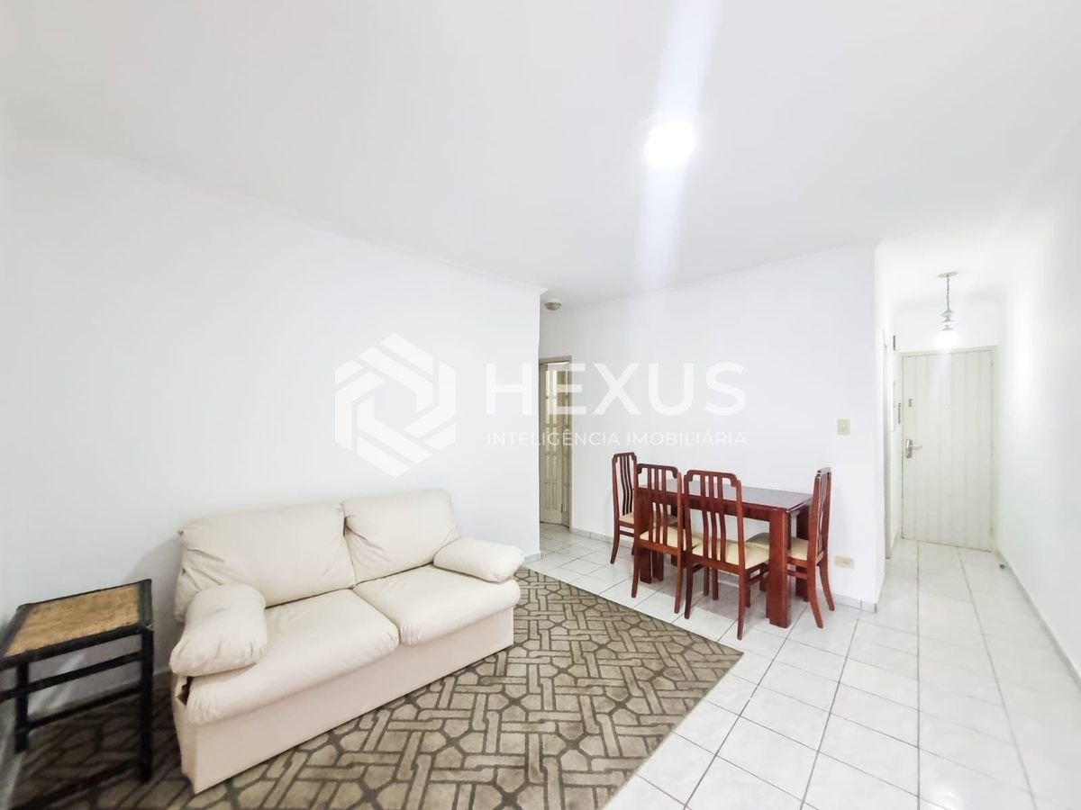 Foto 3 de Apartamento com varanda e vista mar na quadra mar da Praia das Pitangueiras, Guaruja