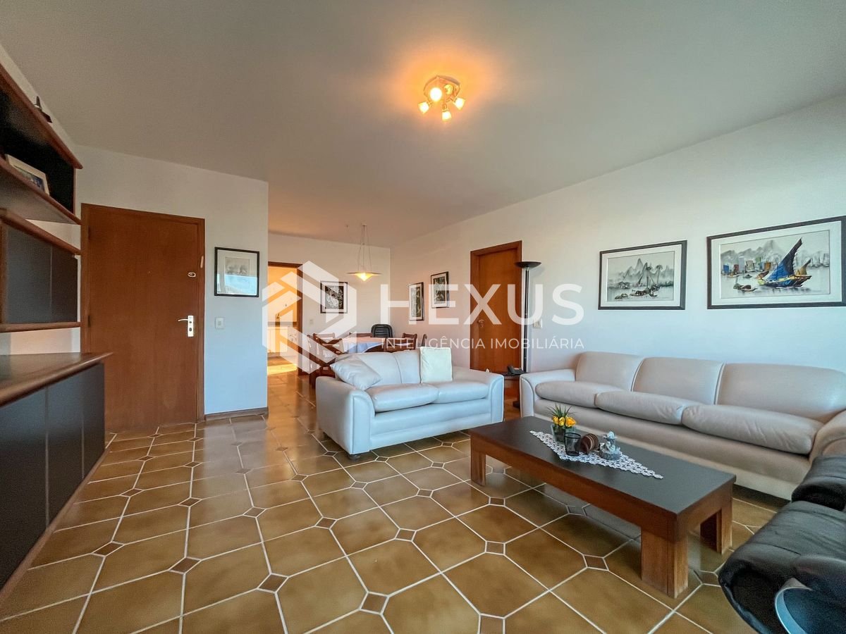 Foto 4 de Apartamento frente mar com varanda vista mar e lazer nas Pitangueiras, Guarujá
