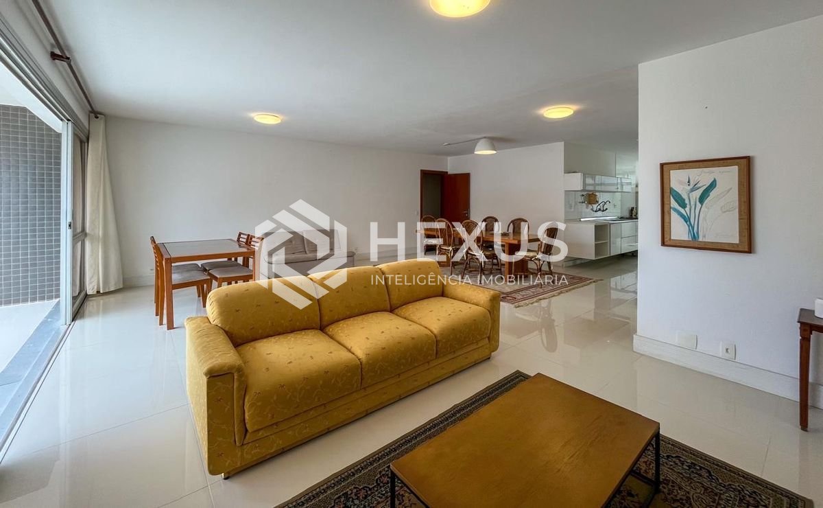 Foto 5 de Apartamento frente mar com varanda lazer e vista mar na Praia das Pitangueiras, Guaruja