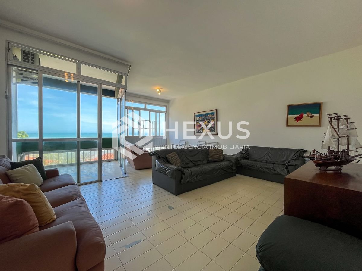 Foto 2 de Apartamento frente mar com varanda e vista mar na Praia das Pitangueiras, Guaruja