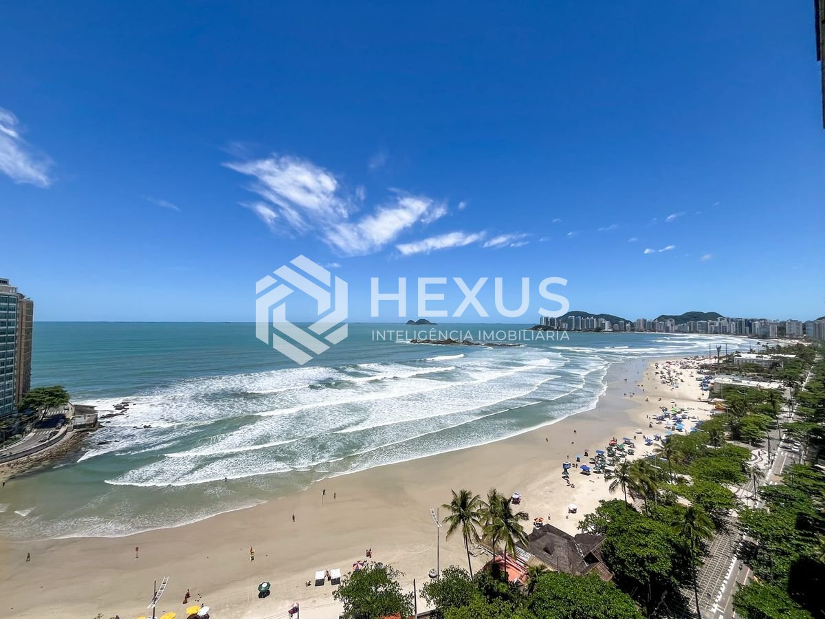 Foto 2 de Apartamento frente mar com varanda na Praia das Pitangueiras, Guaruja