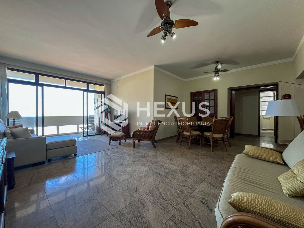 Foto 2 de Apartamento frente mar com varanda vista mar na Praia das Pitangueiras, Guaruja