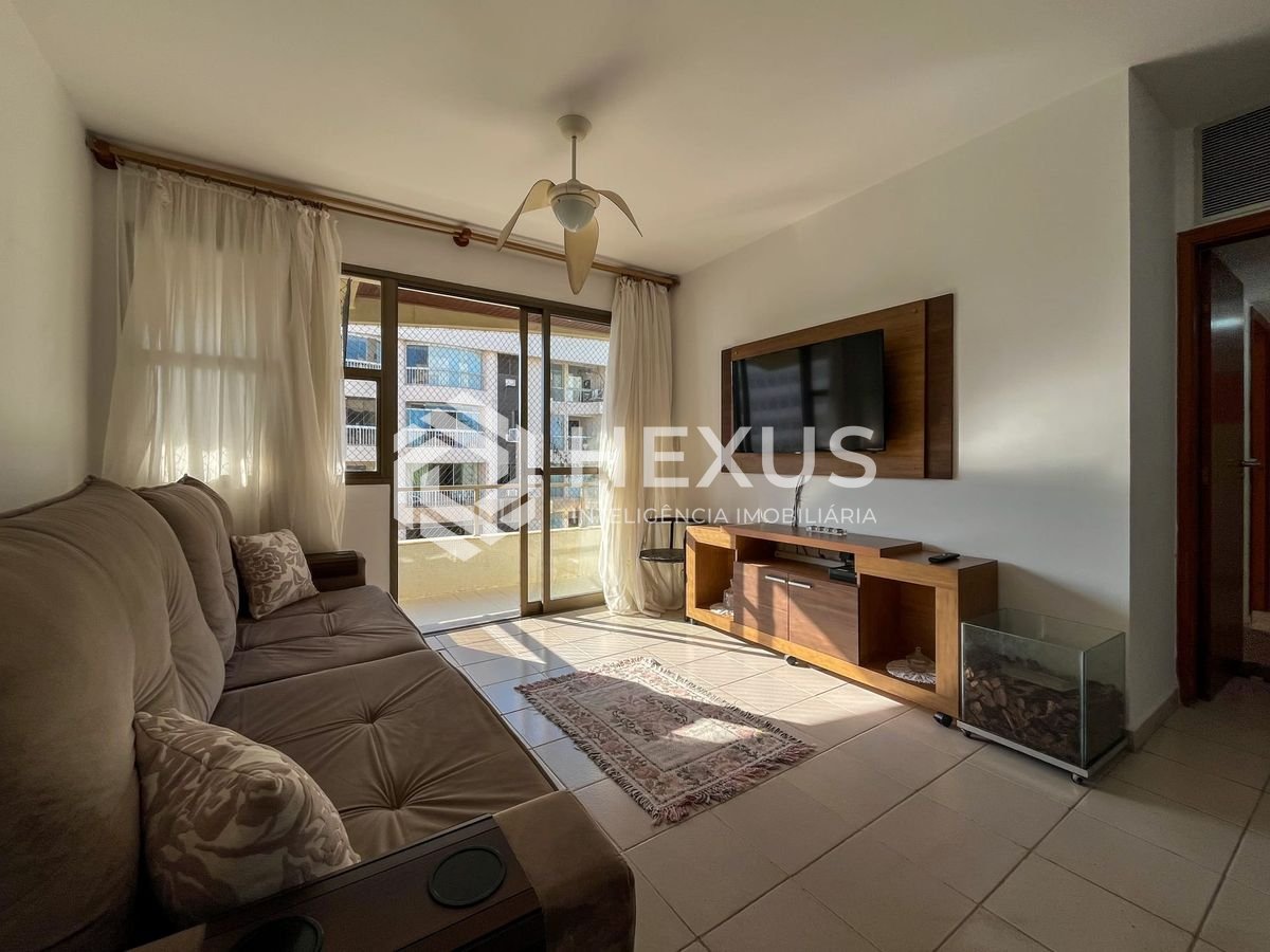 Foto 4 de Apartamento com varanda e vista mar na quadra mar da Praia das Pitangueiras, Guaruja